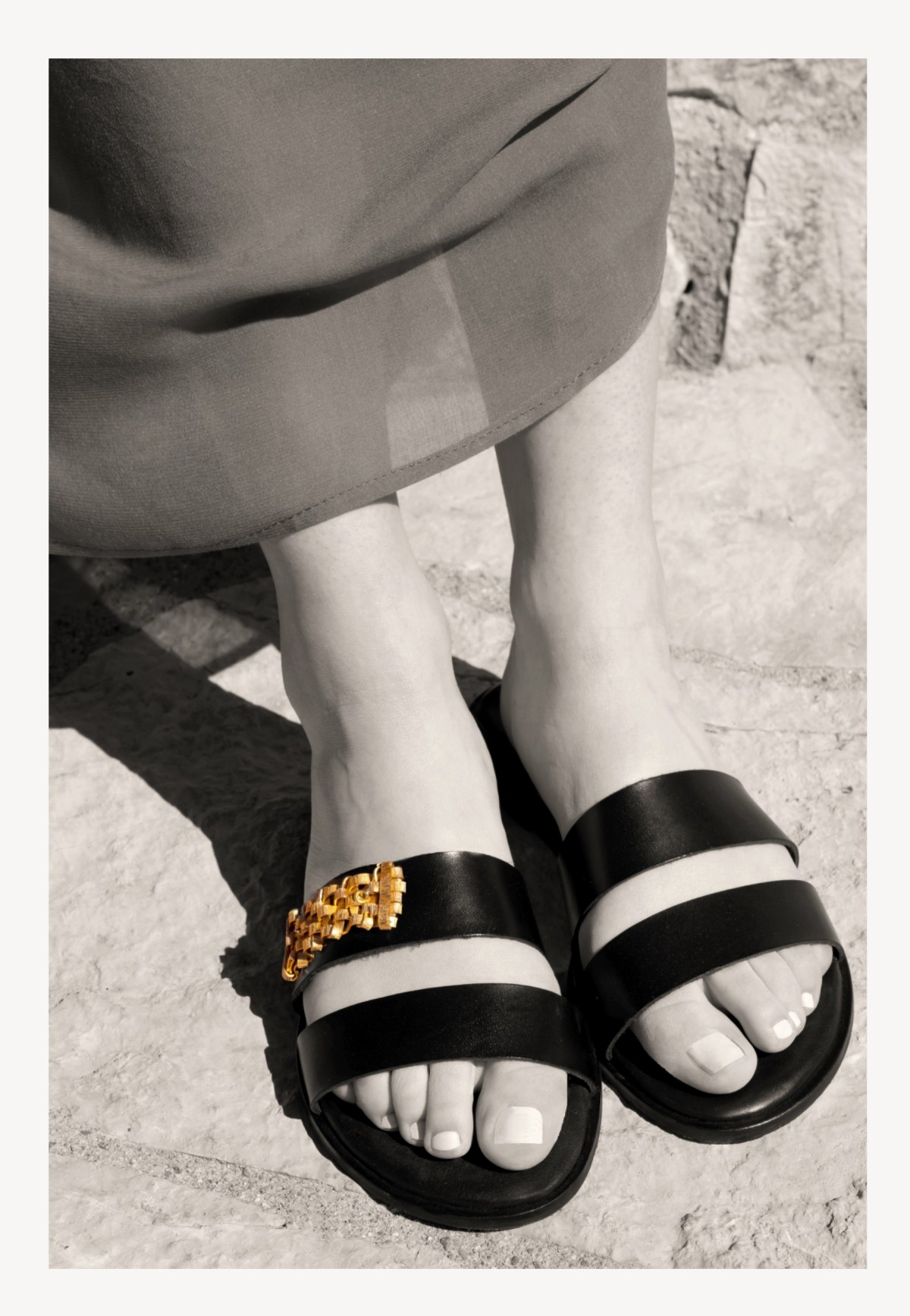 SIRENE EGEENNE X VASSILIS MORALIS Sandal GOLD